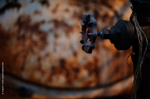 photo @angelle-robinet-cuve-crepusculemetal rouille forme travail