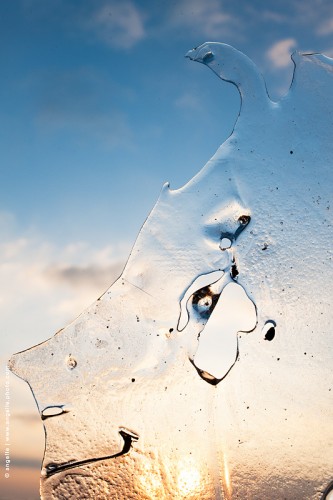 photo @ angelle-glace-visage-bonhomme ciel vision oeil houppe sourire hiver froid soleil fin de journée derision reve