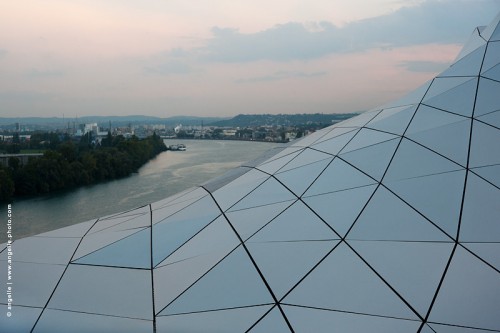 photo © angelle-toit-musee art confluence rhone sonne paysage soirée géométrique harmonie de couleur douceur