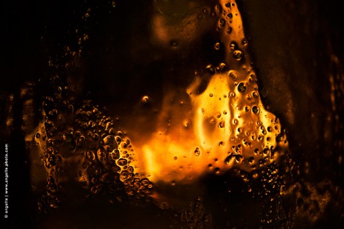 photo © angelle-miel-pot feu cheminee abstrait coulure reaction chaud froid mystère transparence