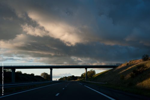 photo © angelle autoroute soirée pont voyage solitude puissance road movies 