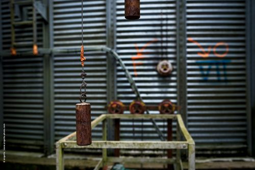 photo © angelle silo mecanique poids manette agriculture bourgogne fermé étrange 