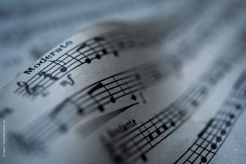 angelle © angelle notes partition moderato musique mouvement clef de sol vague mélodieuse